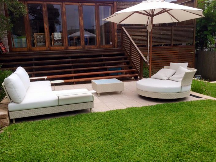 Chic Outdoor Living 4